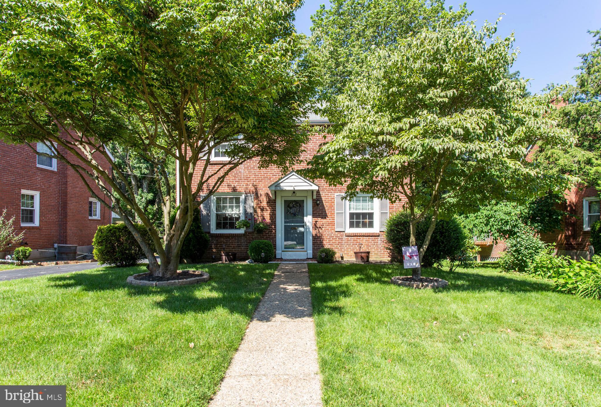 202 Midland Road Springfield, PA 19064 - Photo 1 of 17 Front of Home