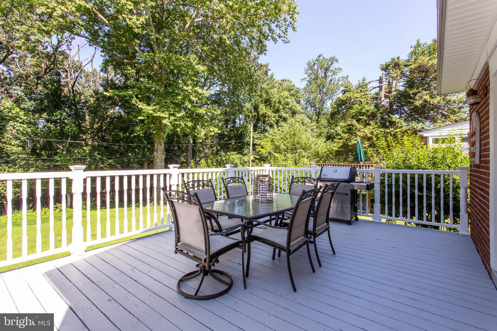 202 Midland Road Springfield, PA 19064 - Photo 14 of 17 Deck