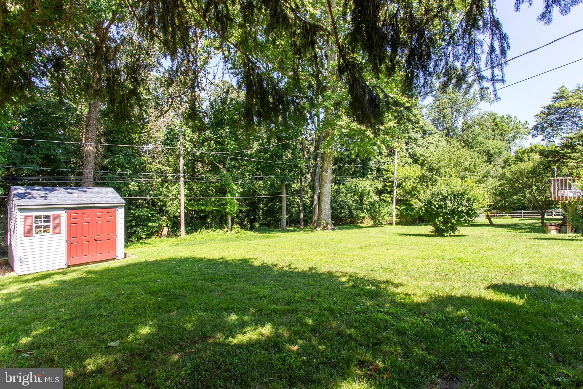 202 Midland Road Springfield, PA 19064 - Photo 17 of 17 Yard