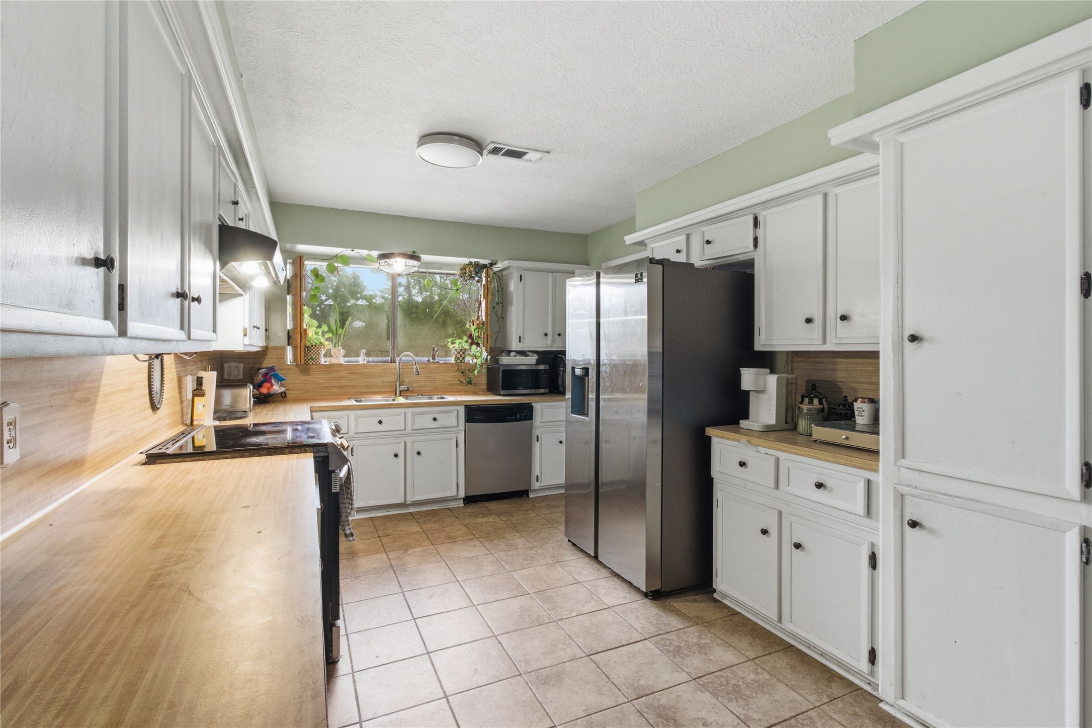 7310 Maple Lane Baytown, TX 77521 - Photo 13 of 28