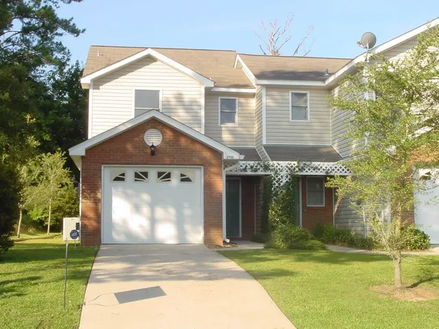 $1,900 | 2118 Delta Boulevard, Tallahassee, FL 32303