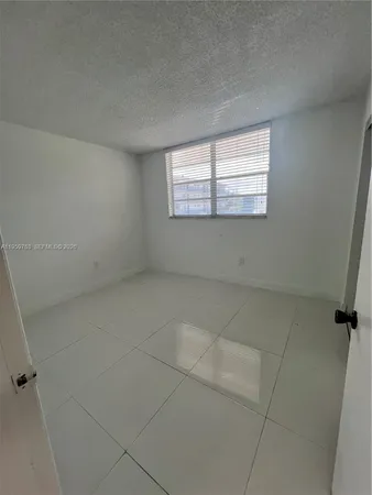 $2,499 | 14155 Southwest 87th Street, Unit E201, Miami, FL 33183