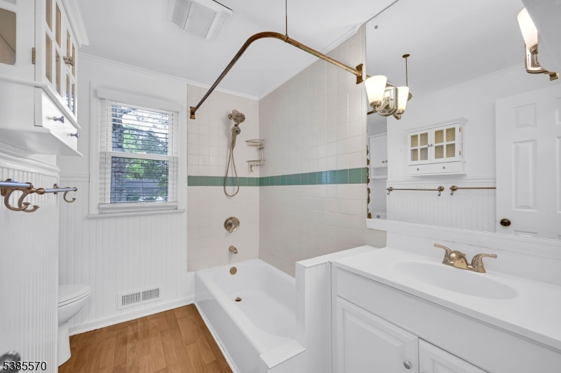 3 Country Club Road Livingston, NJ 07039 - Photo 18 of 34