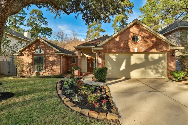 $418,800 | 163 North Millport Circle, The Woodlands, TX 77382
