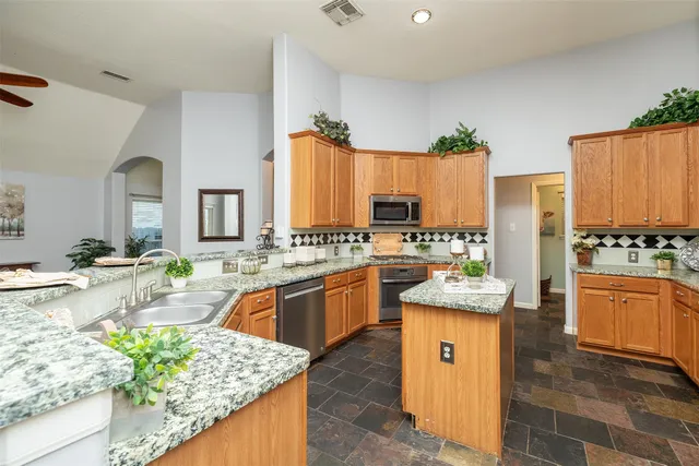 $418,800 | 163 North Millport Circle, The Woodlands, TX 77382