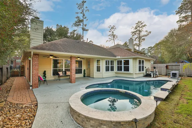 $418,800 | 163 North Millport Circle, The Woodlands, TX 77382