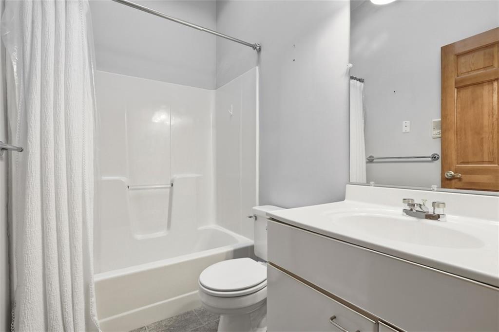 2757 Edith Street Lower Burrell, PA 15068 - Photo 25 of 48 Upper level bathroom.