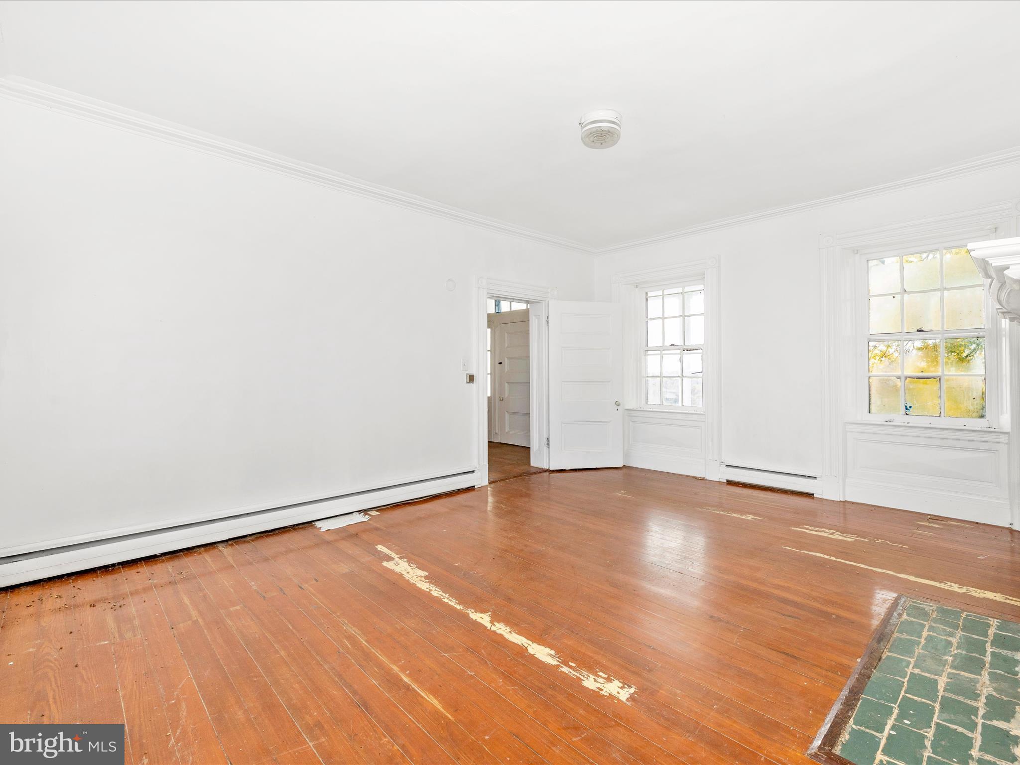 19015 Wasche Road Dickerson, MD 20842 - Photo 30 of 65 Living Room