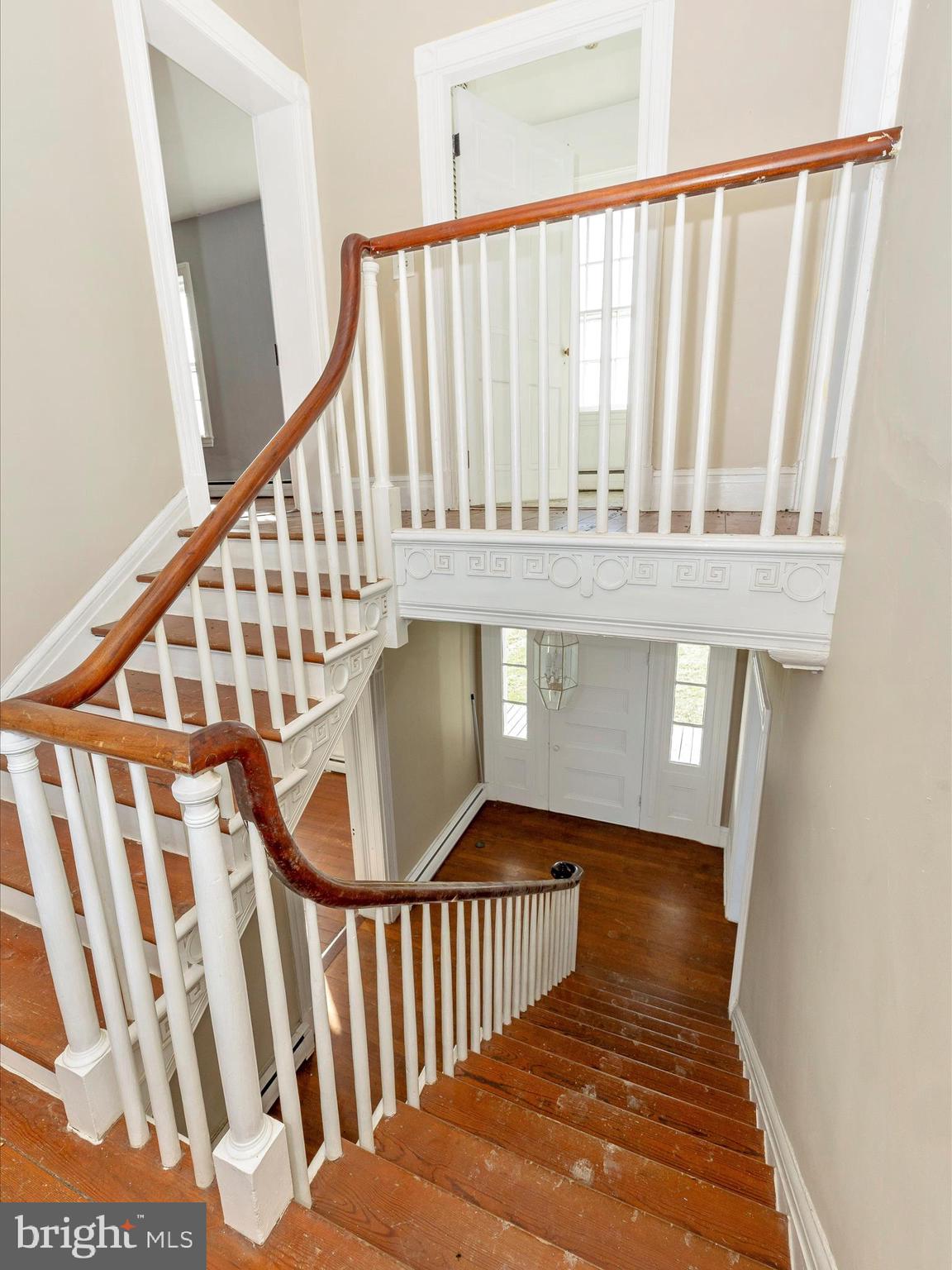 19015 Wasche Road Dickerson, MD 20842 - Photo 45 of 65 Staircase