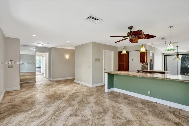 $899,950 | 17115 Bay Street, Jupiter, FL 33477