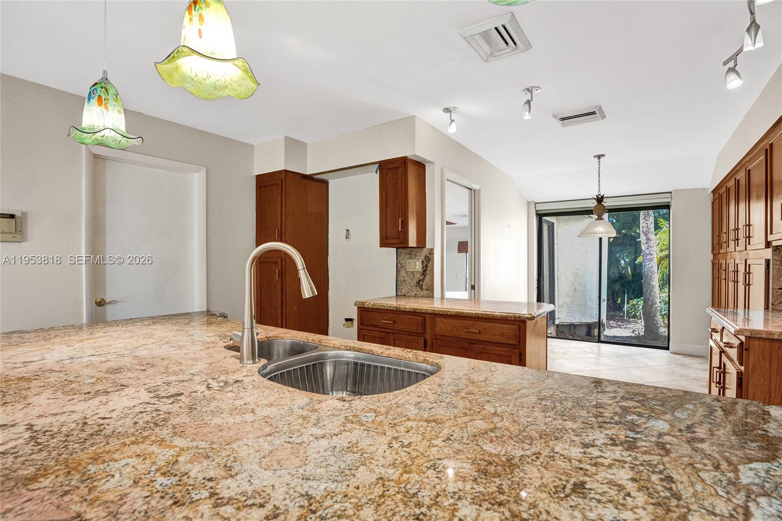 17115 Bay Street Jupiter, FL 33477 - Photo 16 of 73