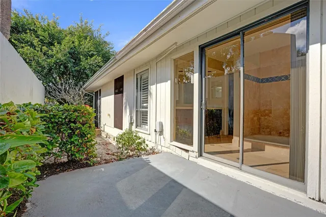 $899,950 | 17115 Bay Street, Jupiter, FL 33477