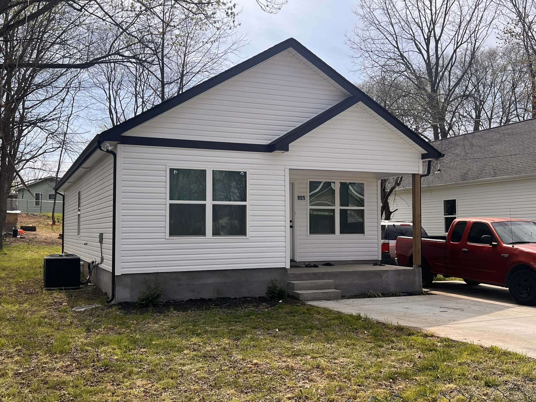 805 Poplar Avenue Springfield, TN 37172 - Photo 1 of 3 Gallery Image 1