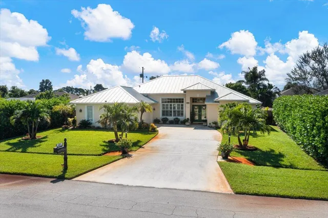 $545,000 | 381 Southwest Hollyhock Drive, Port St. Lucie, FL 34953