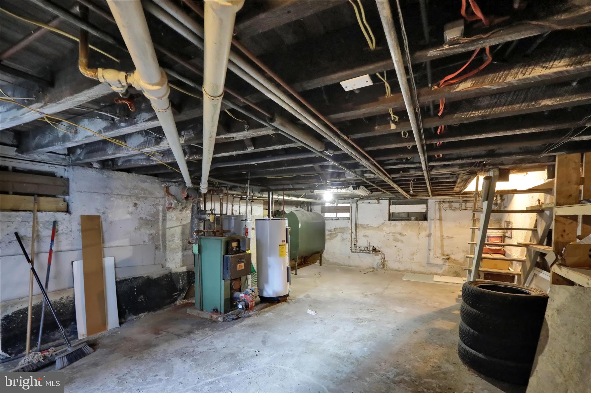 1410 Cotton Street Reading, PA 19602 - Photo 31 of 37 a view of empty room with wooden ceiling