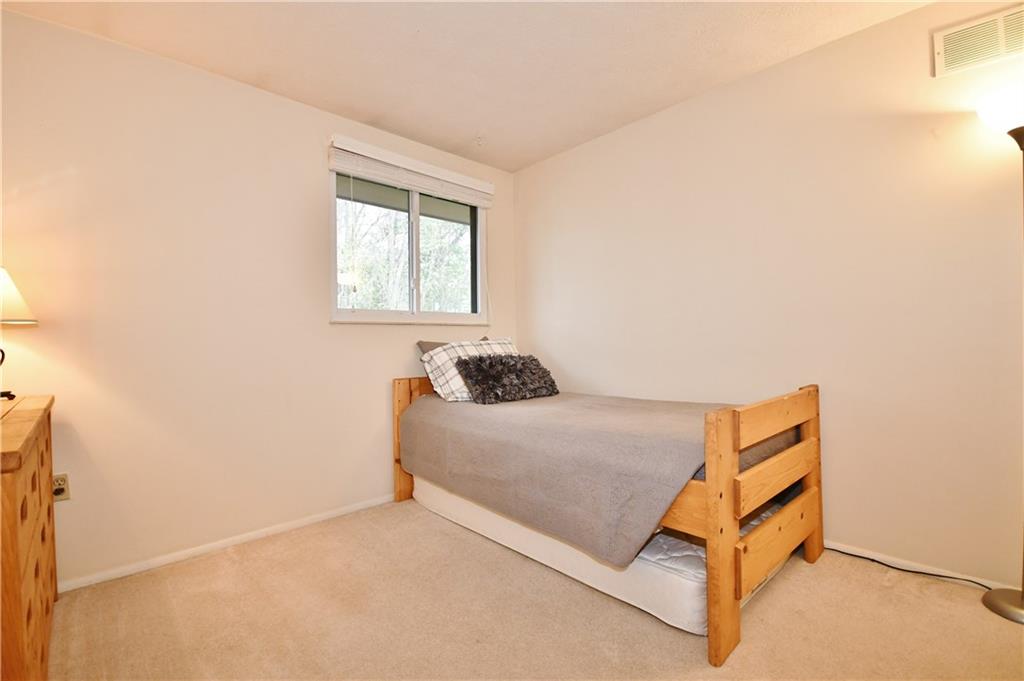3115 Laurel Ridge Circle Bridgeville, PA 15017 - Photo 18 of 24 Gallery Image 18