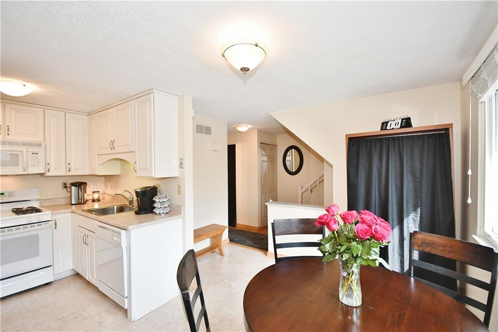 3115 Laurel Ridge Circle Bridgeville, PA 15017 - Photo 3 of 24 Gallery Image 3