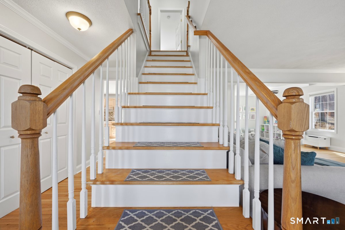 11 Beverly Road Waterford, CT 06385 - Photo 12 of 40