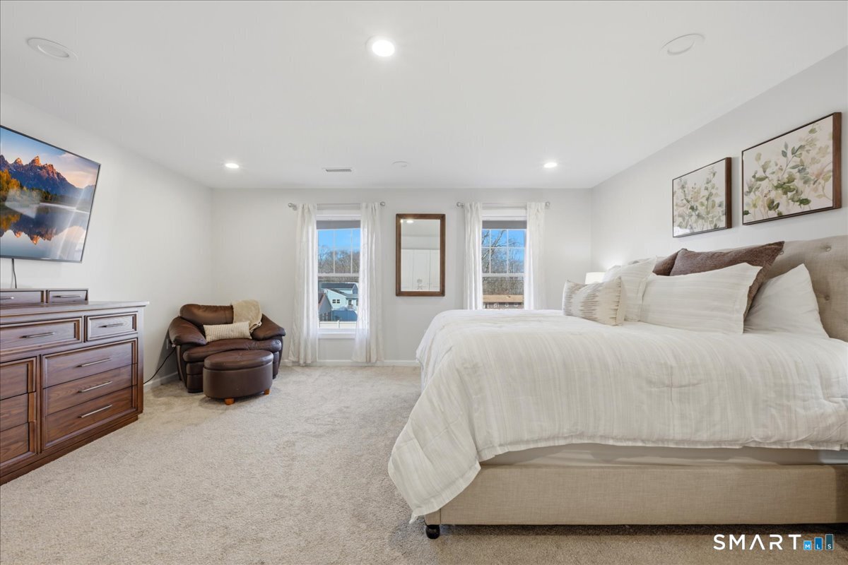 11 Beverly Road Waterford, CT 06385 - Photo 18 of 40