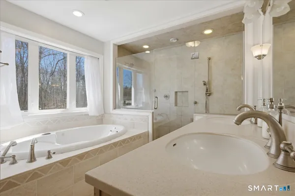 $649,900 | 11 Beverly Road, Waterford, CT 06385