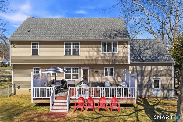 $649,900 | 11 Beverly Road, Waterford, CT 06385
