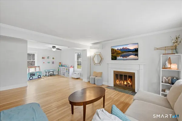 $649,900 | 11 Beverly Road, Waterford, CT 06385