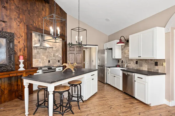 $6,995,000 | Undisclosed Address, Kerrville, TX 78028