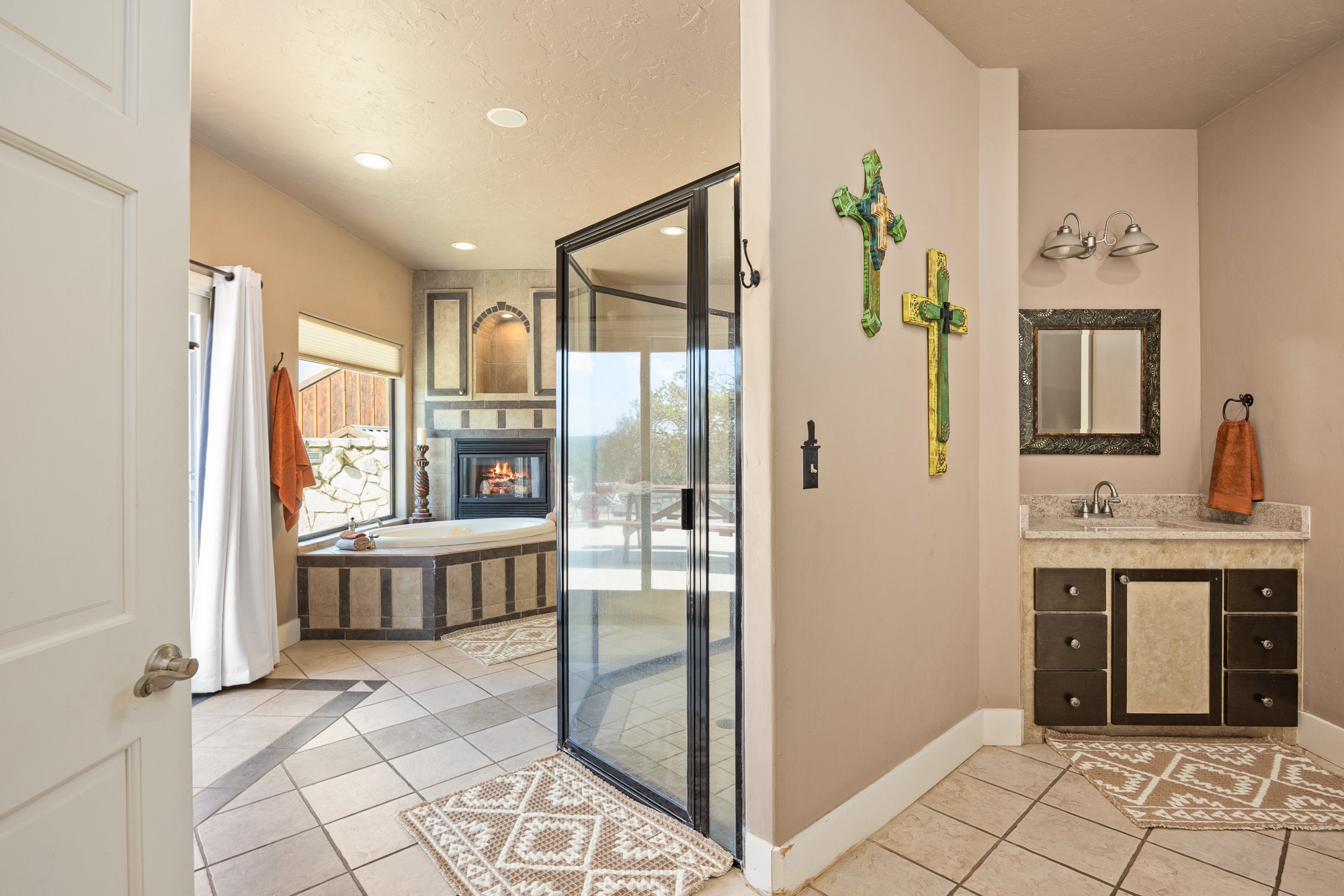 994 Upper Turtle Creek Road Kerrville, TX 78028 - Photo 20 of 39