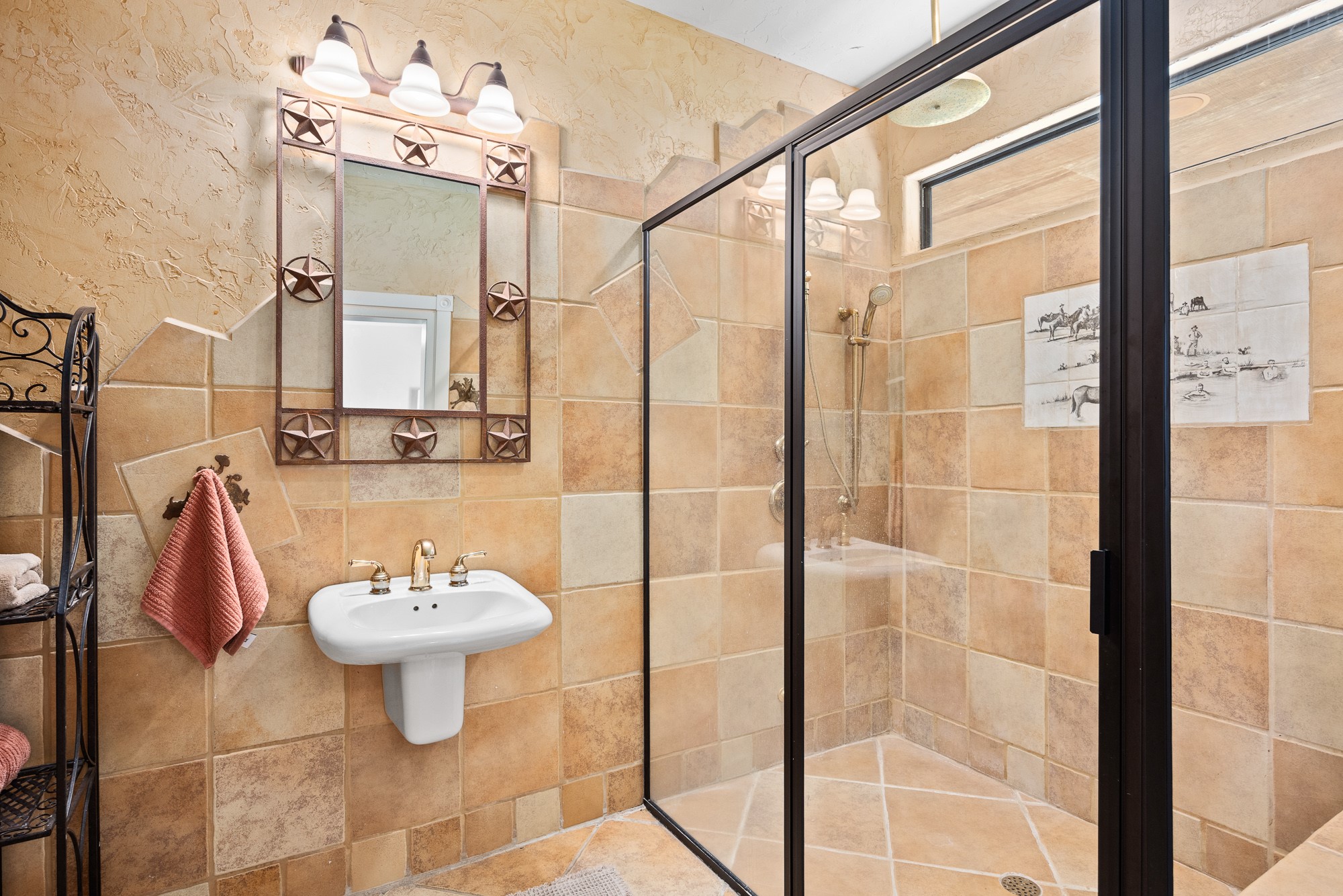 994 Upper Turtle Creek Road Kerrville, TX 78028 - Photo 22 of 39