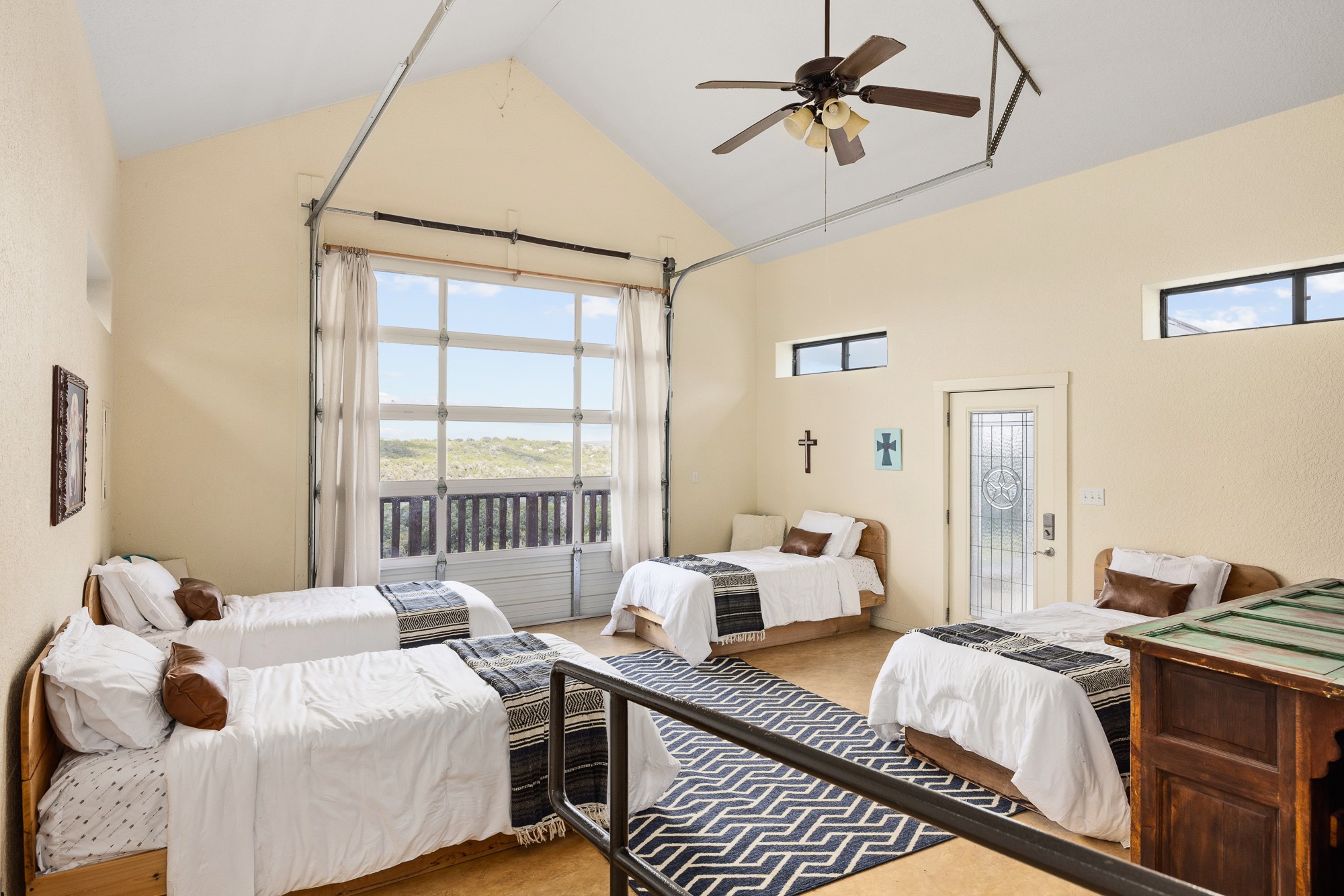994 Upper Turtle Creek Road Kerrville, TX 78028 - Photo 29 of 39