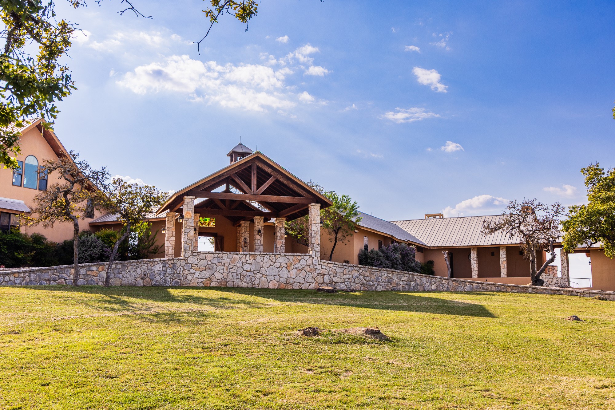 994 Upper Turtle Creek Road Kerrville, TX 78028 - Photo 5 of 39