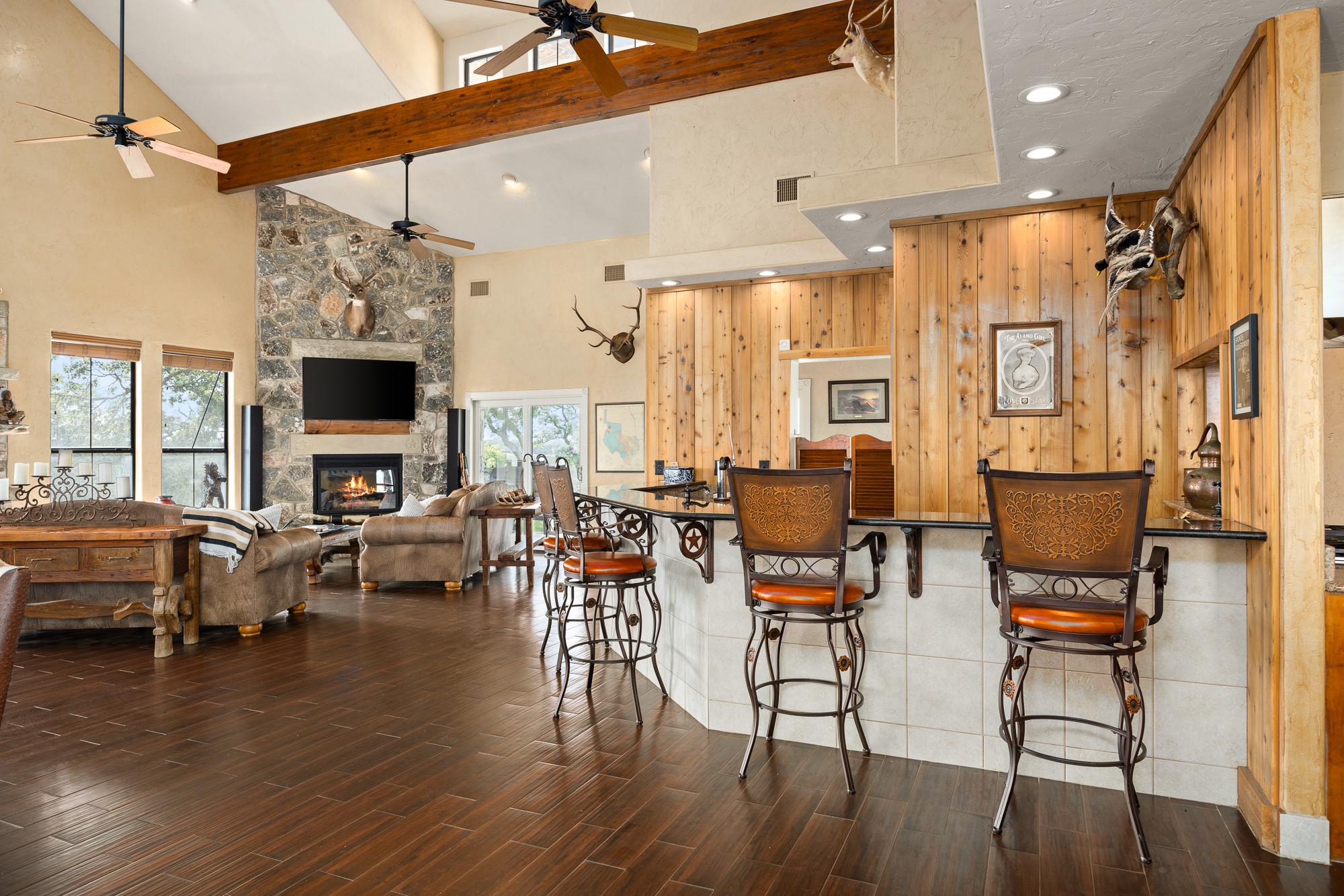 994 Upper Turtle Creek Road Kerrville, TX 78028 - Photo 10 of 39