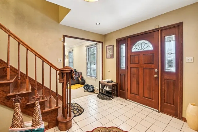 $324,900 | 1816 Quail Court, Flossmoor, IL 60422