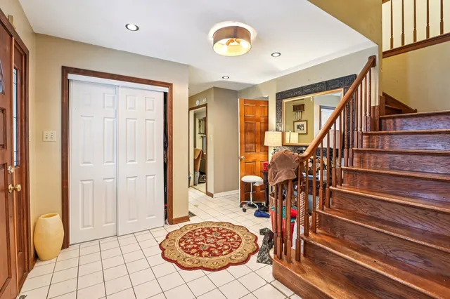 $324,900 | 1816 Quail Court, Flossmoor, IL 60422