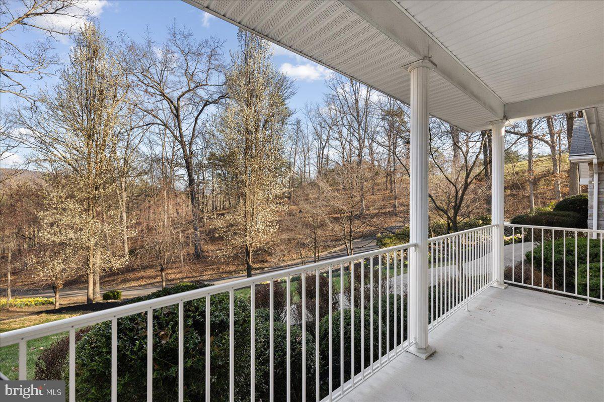 445 Back Mountain Road Winchester, VA 22602 - Photo 10 of 48 Gallery Image 10
