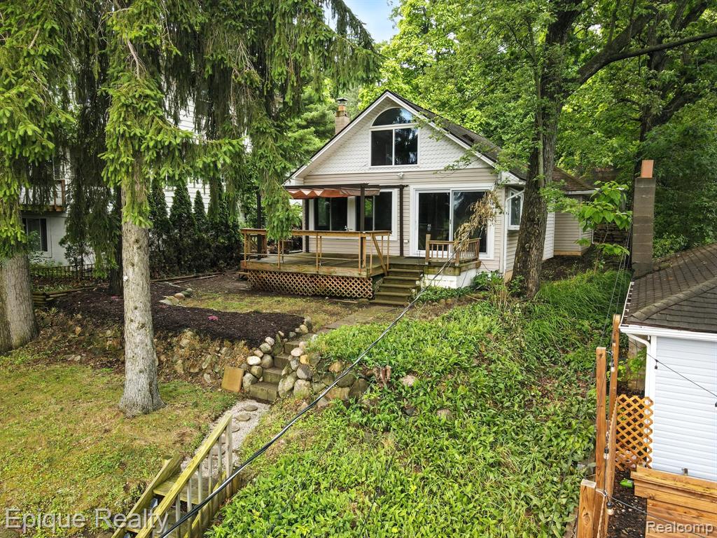481 Heights Road Lake Orion, MI 48362 - Photo 9 of 33