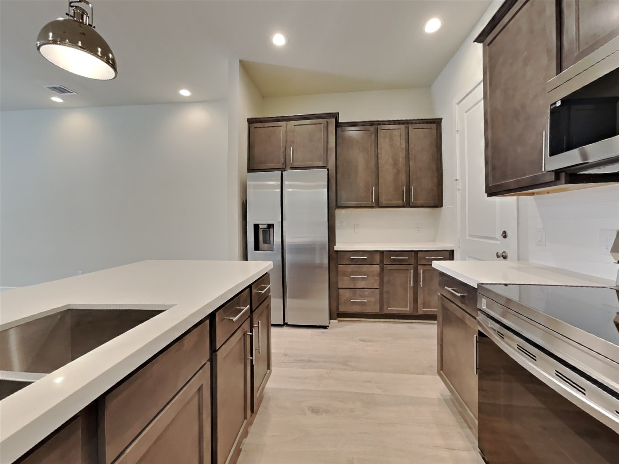 5704 Quinn Landing Road Houston, TX 77091 - Photo 2 of 13