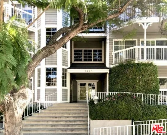 $3,695 | 1440 Rexford Drive, Unit 105, Los Angeles, CA 90035