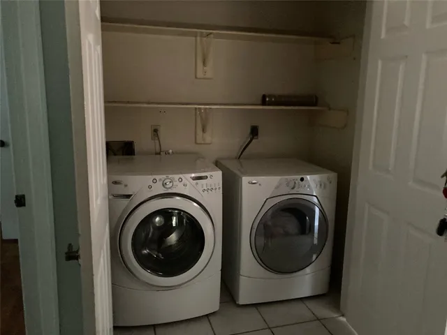 $2,000 | 3002 Avanti Court, Pearland, TX 77584