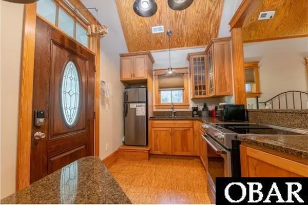 $599,000 | 706 Wingina Avenue, Manteo, NC 27954
