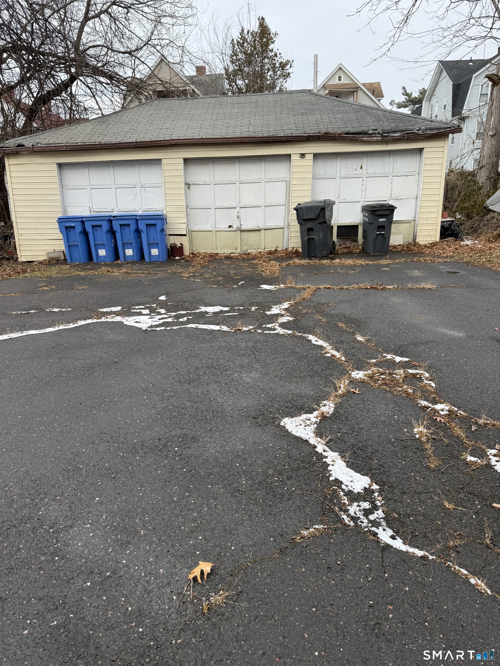 28-30 Kenneth Street Hartford, CT 06114 - Photo 4 of 7