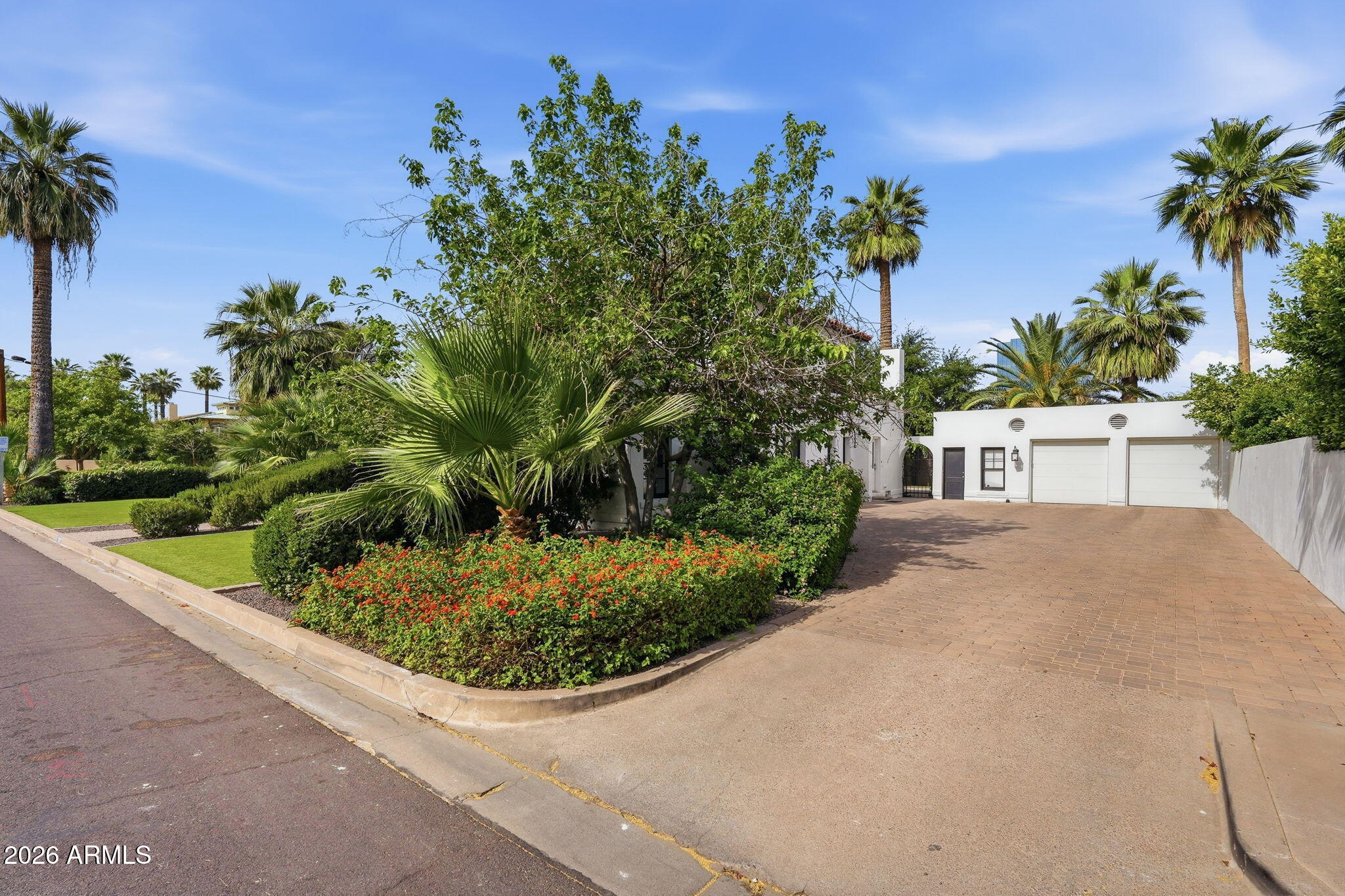 2032 North Alvarado Road Phoenix, AZ 85004 - Photo 7 of 60 003_ListerPros