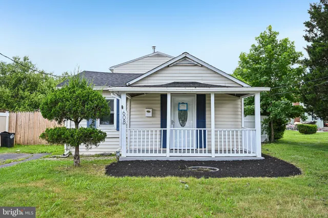 $315,000 | 608 Milmont Avenue, Folsom, PA 19033