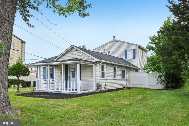 $315,000 | 608 Milmont Avenue, Folsom, PA 19033