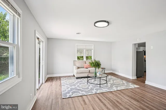 $315,000 | 608 Milmont Avenue, Folsom, PA 19033