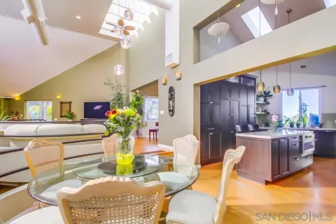 $2,900,000 | 1876 Sefton Place, San Diego, CA 92107