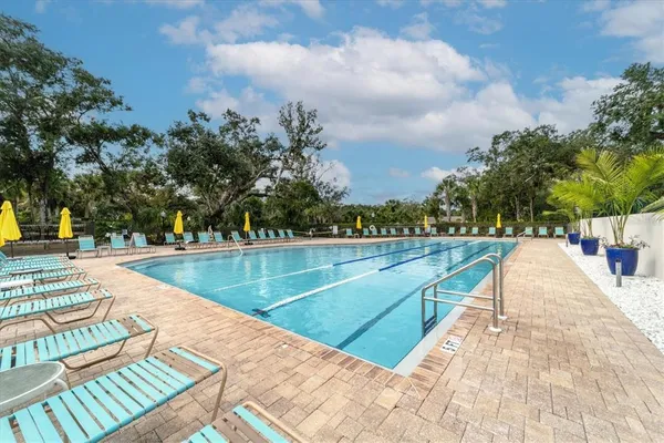 $2,200 | 4767 Winslow Beacon, Unit 25, Sarasota, FL 34235