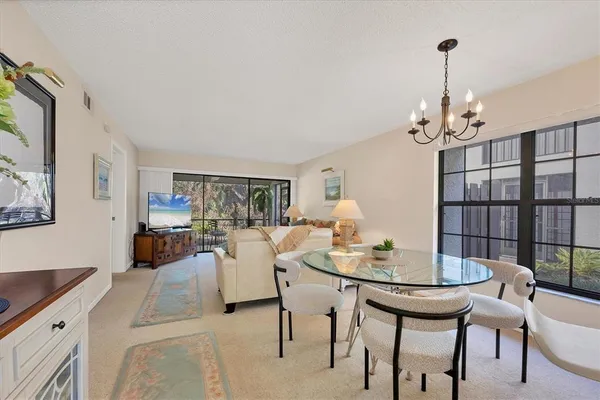$2,200 | 4767 Winslow Beacon, Unit 25, Sarasota, FL 34235