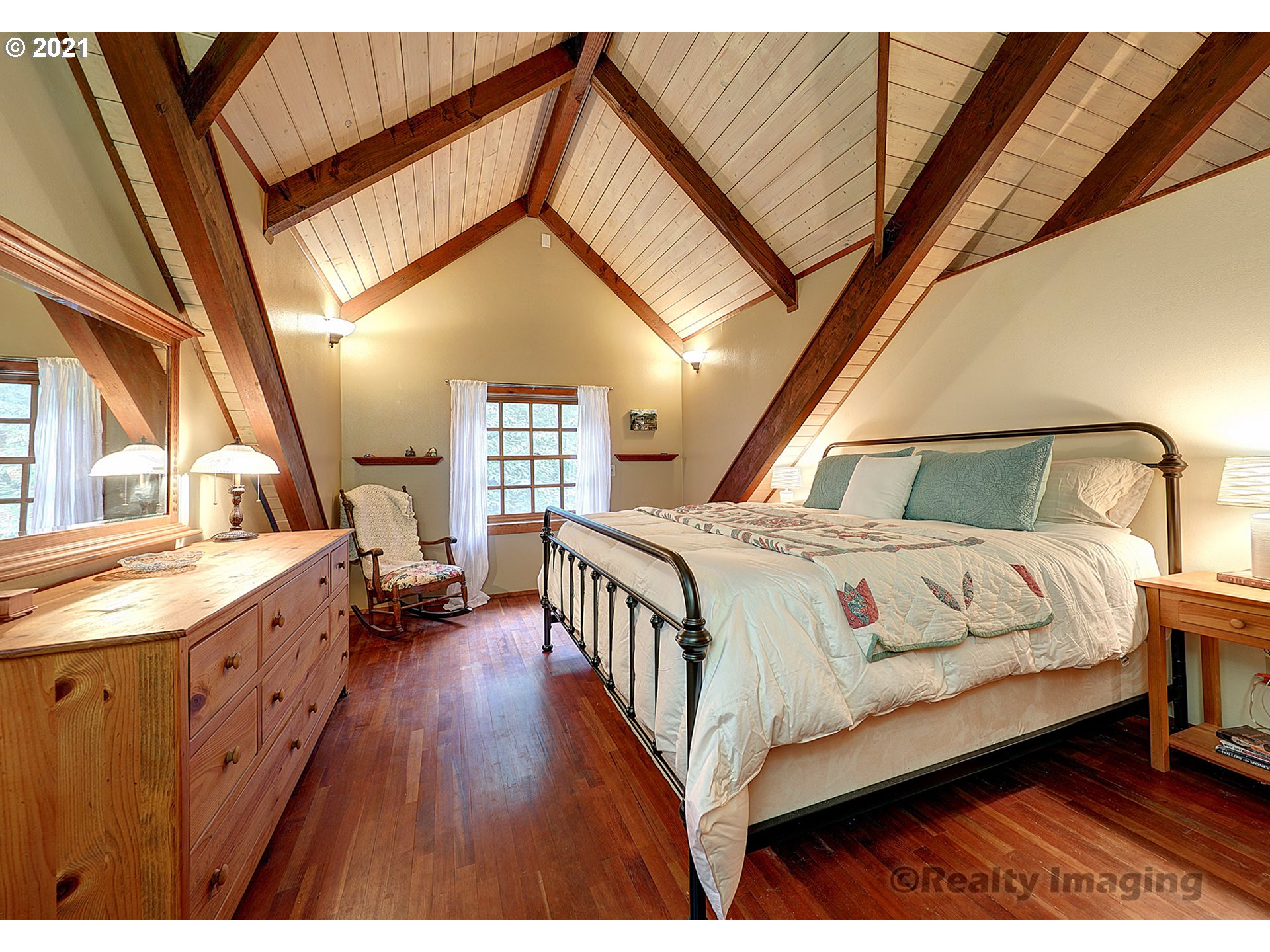 22295 Southwest Jaquith Road Newberg, OR 97132 - Photo 14 of 31 Gallery Image 14