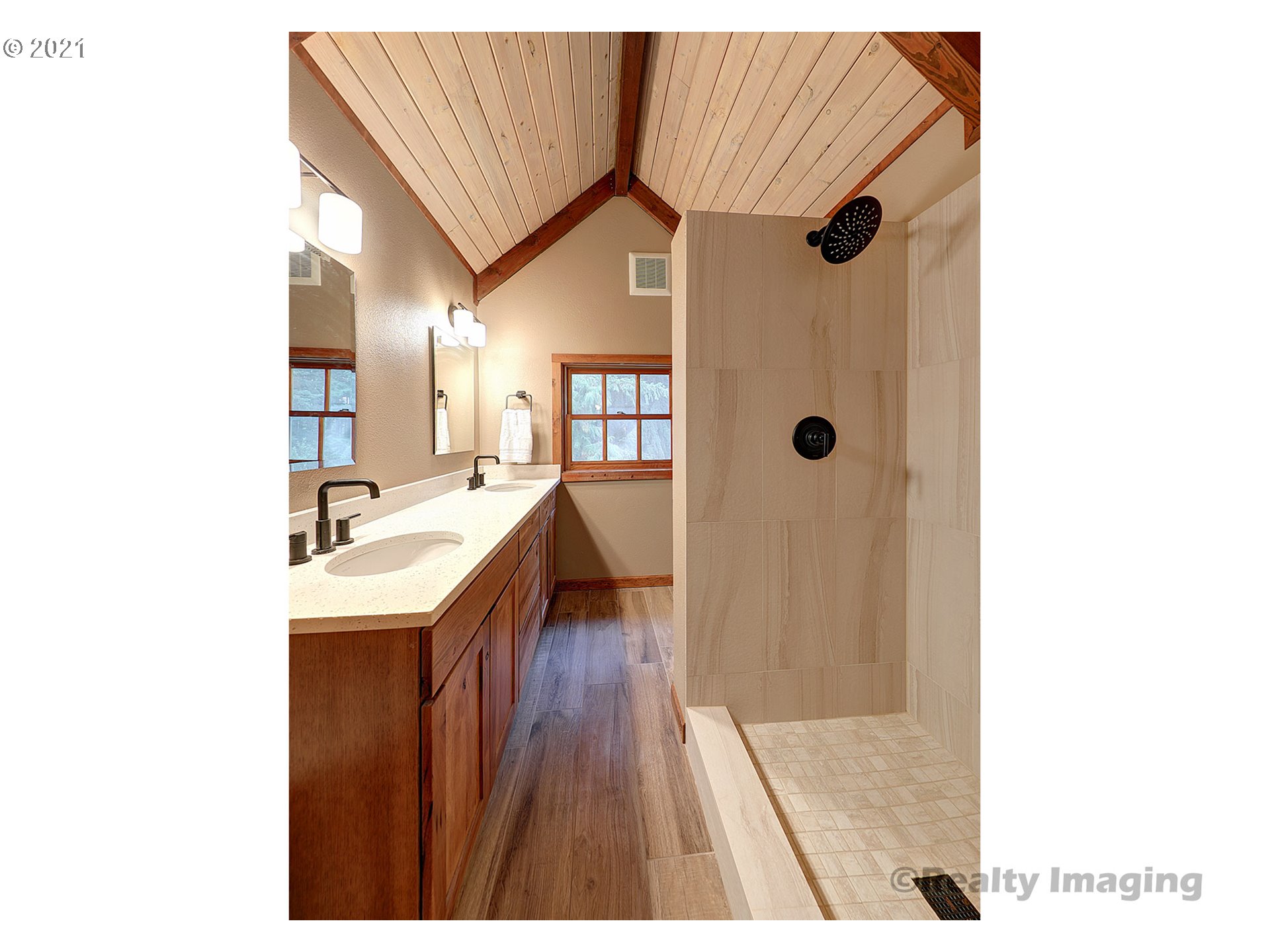 22295 Southwest Jaquith Road Newberg, OR 97132 - Photo 15 of 31 Gallery Image 15